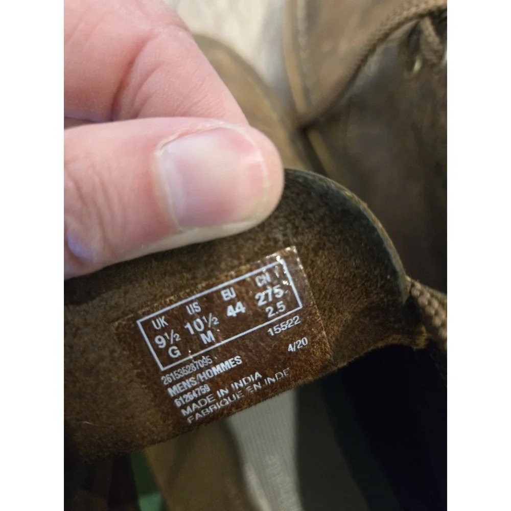 Clarks Desert Boots Men's Size 10.5 M Bushacre Chukka Brown Leather Shoes